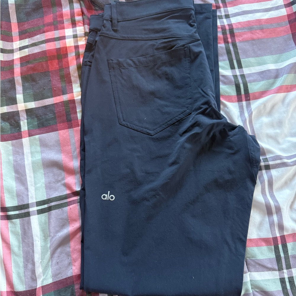 ALO Yoga Navy Day and Night Pants